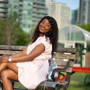 Meet your Posher, Alix-carine